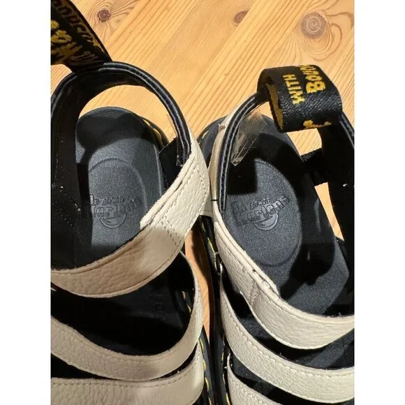 Doc Dr. Martens Blaire Flatform Olive Leather Sandals Women's Size 7 38 UK 5 New - Picture 6 of 7